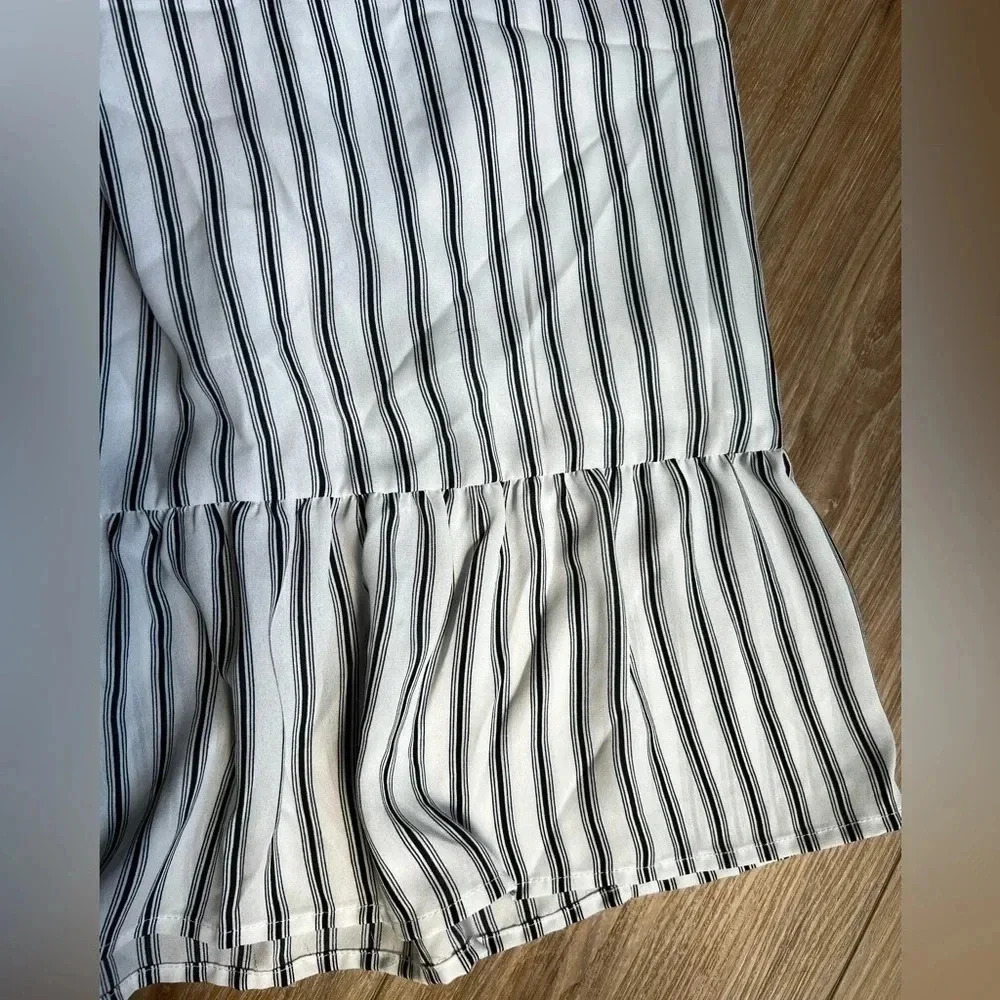 JASMINE & JULIANA : Striped Peplum Tank Size Small - Picture 3 of 3